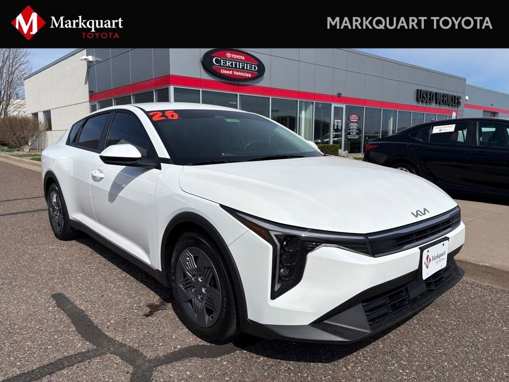 2025 Kia K4 LX