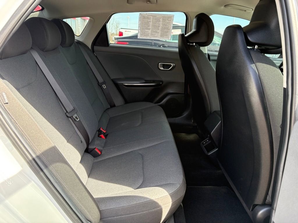 2025 Kia K4 LX