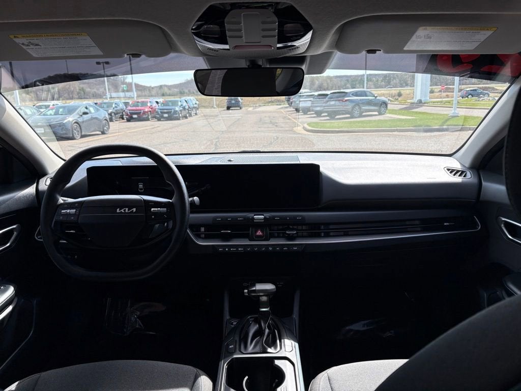 2025 Kia K4 LX