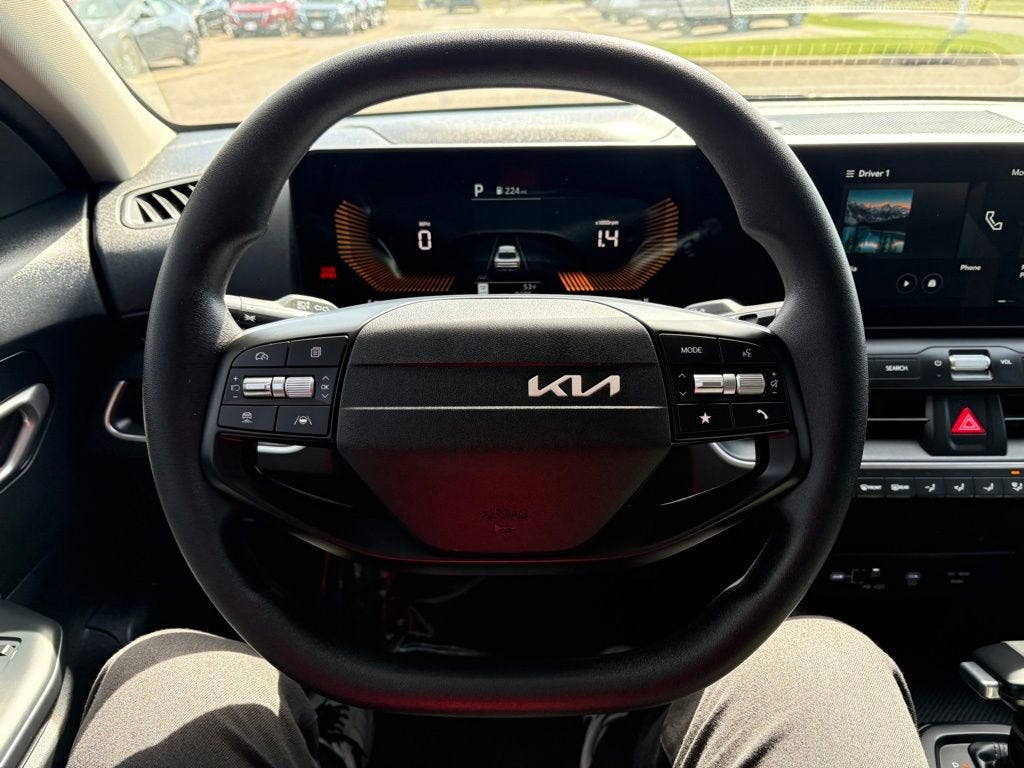 2025 Kia K4 LX