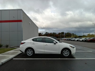 2017 Toyota Yaris iA Base