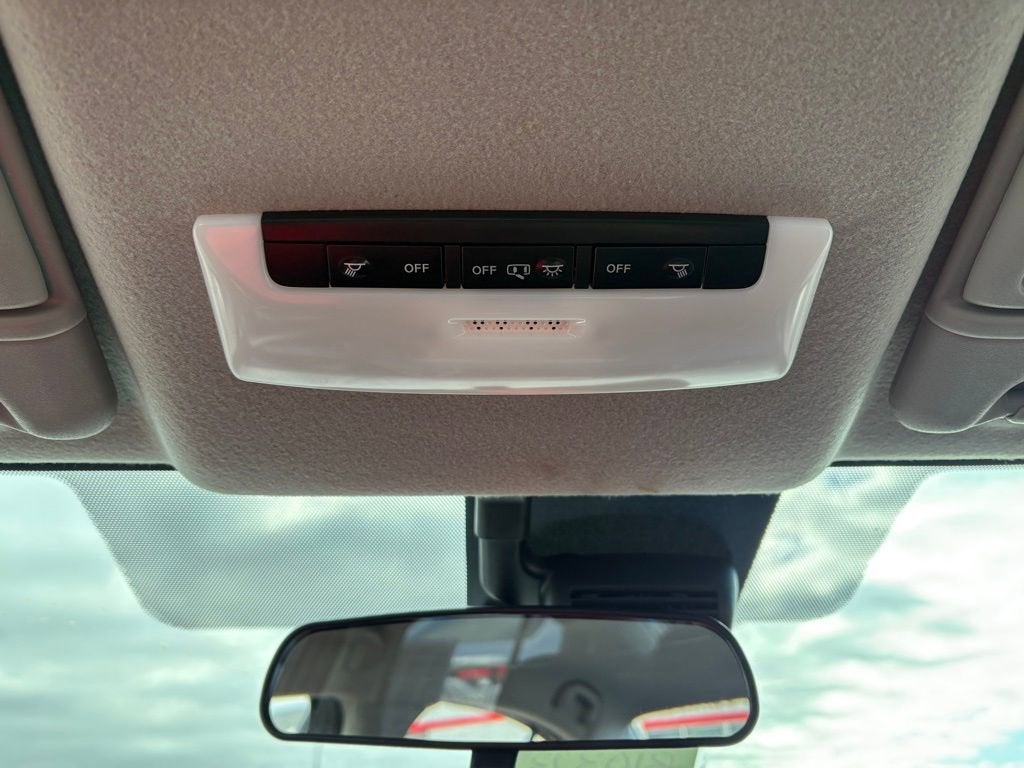 2024 Nissan Versa 1.6 SV