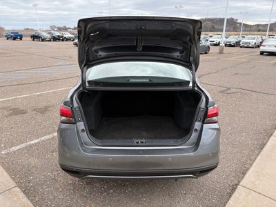 2024 Nissan Versa 1.6 SV