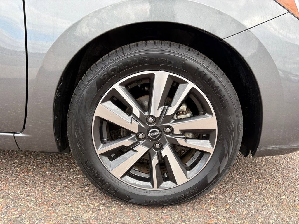 2024 Nissan Versa 1.6 SV