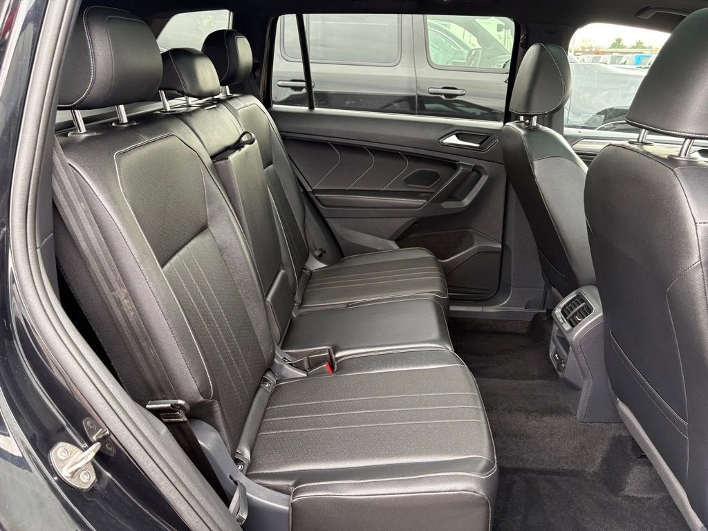 2024 Volkswagen Tiguan 2.0T SE R-Line Black