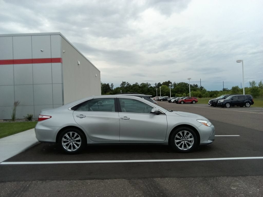 2016 Toyota Camry XLE