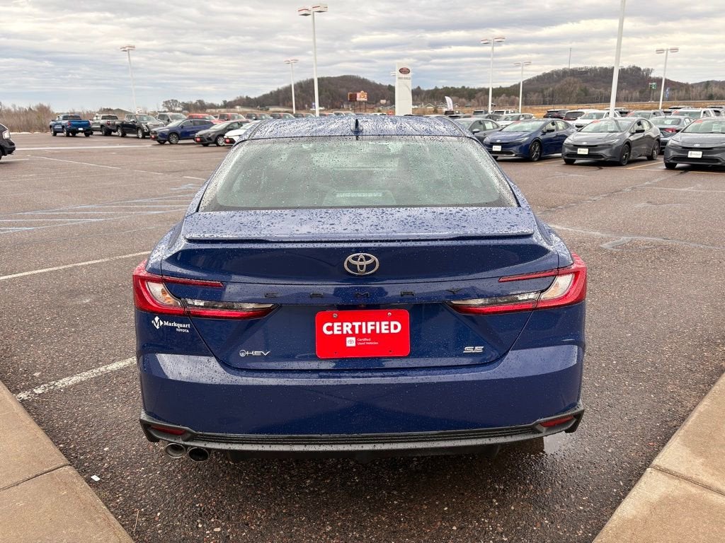 2025 Toyota Camry SE