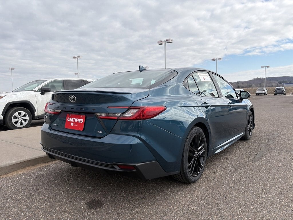 2025 Toyota Camry SE