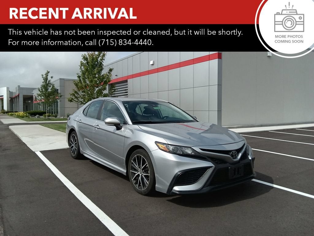 2024 Toyota Camry SE
