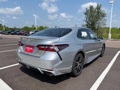 2024 Toyota Camry SE