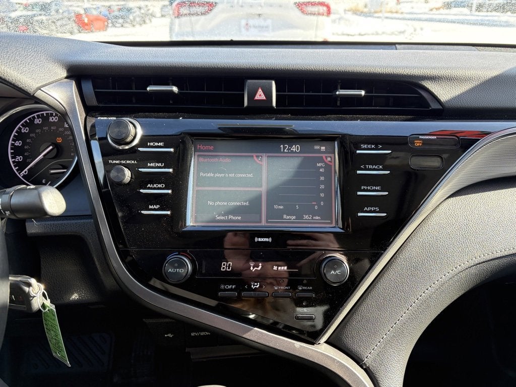 2020 Toyota Camry SE