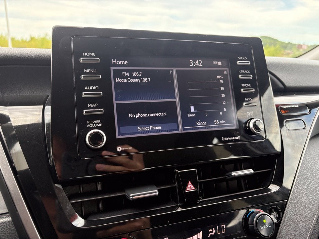 2022 Toyota Camry SE