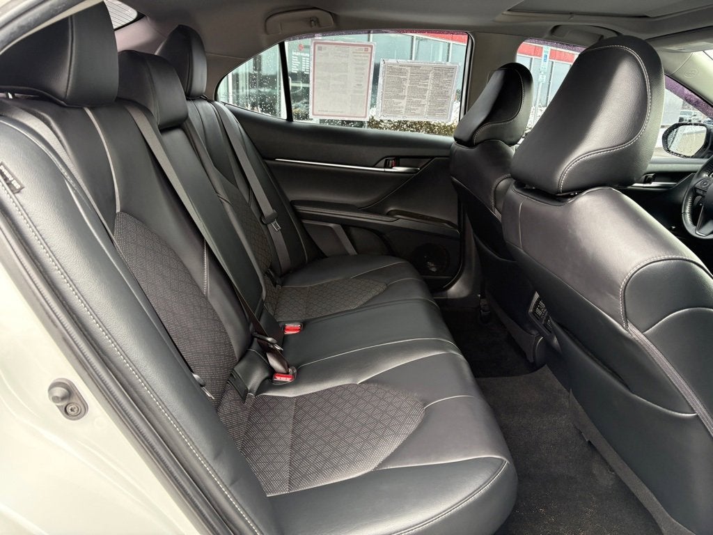 2021 Toyota Camry Hybrid XSE