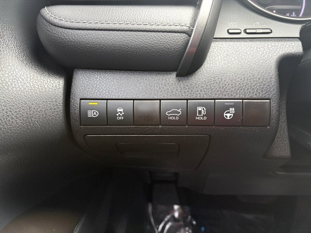 2021 Toyota Camry Hybrid XSE