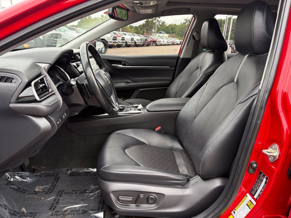 2020 Toyota Camry XSE