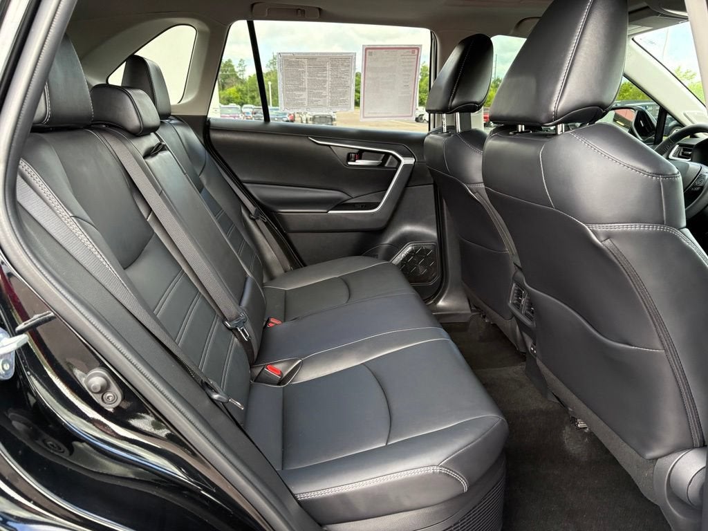 2023 Toyota RAV4 Hybrid XLE Premium