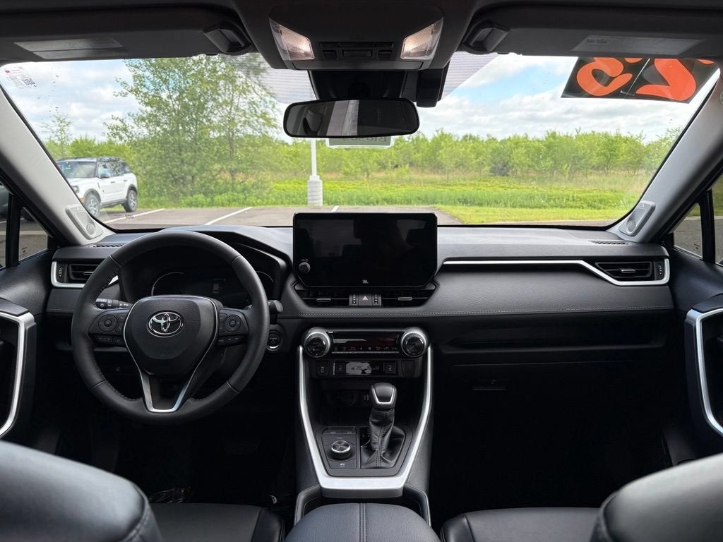 2023 Toyota RAV4 Hybrid XLE Premium