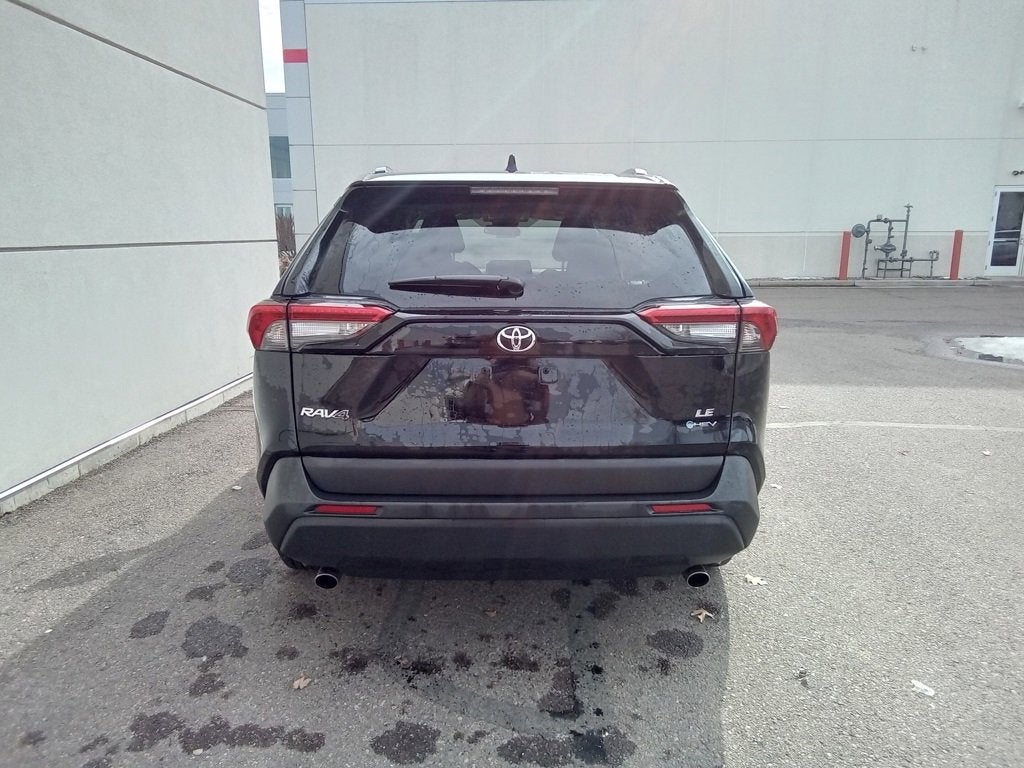 2025 Toyota RAV4 Hybrid LE