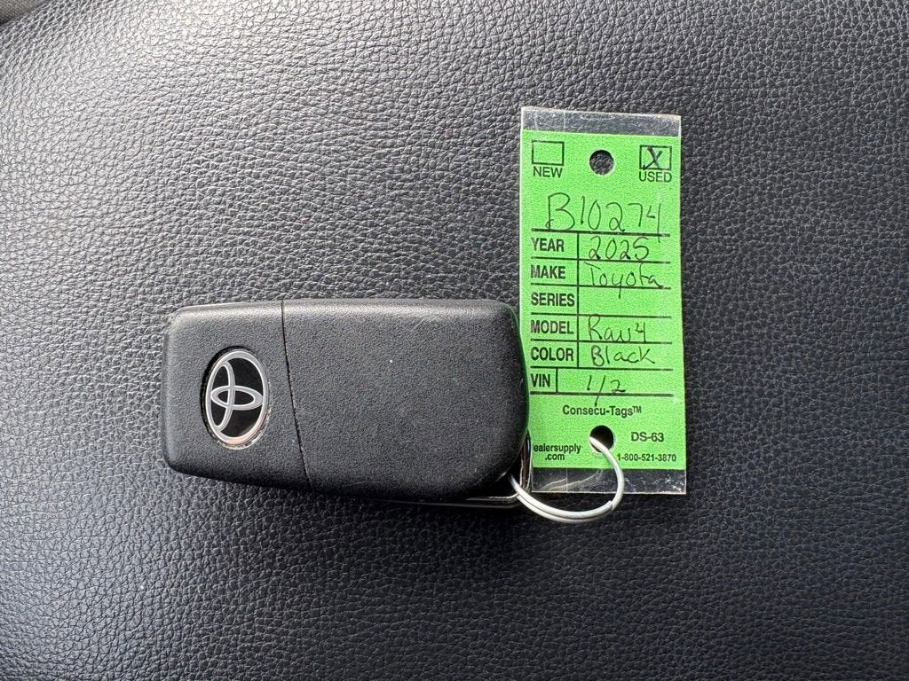 2025 Toyota RAV4 Hybrid LE