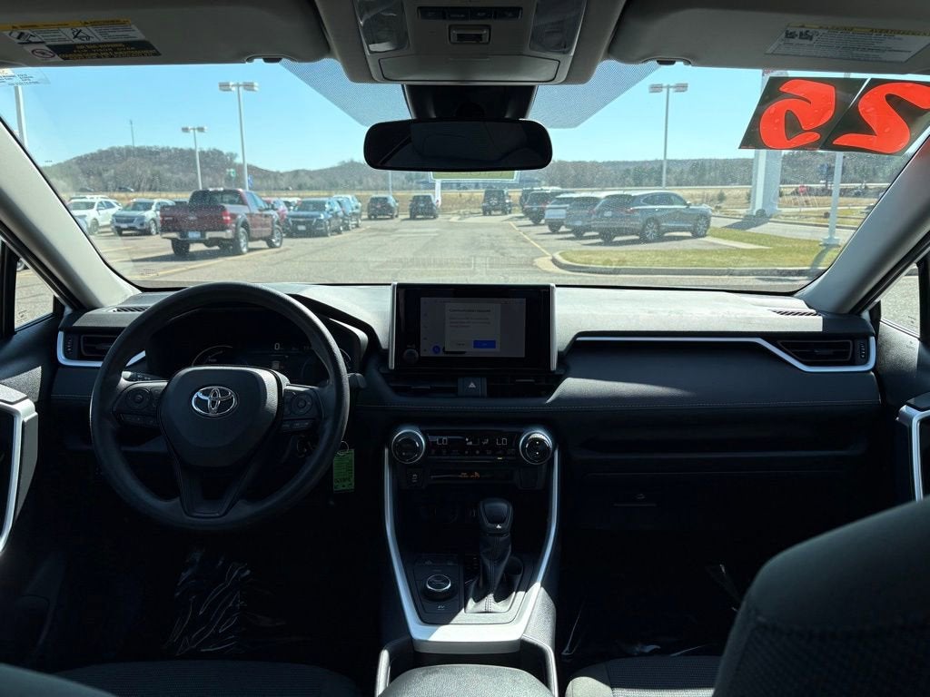 2025 Toyota RAV4 Hybrid LE