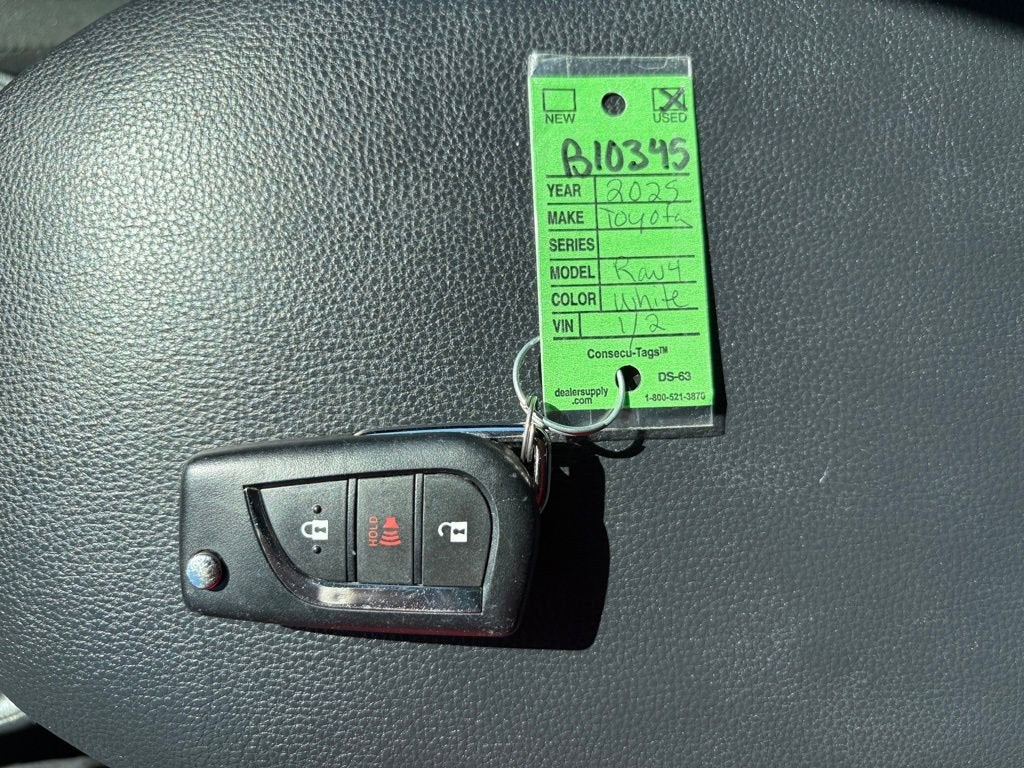 2025 Toyota RAV4 Hybrid LE