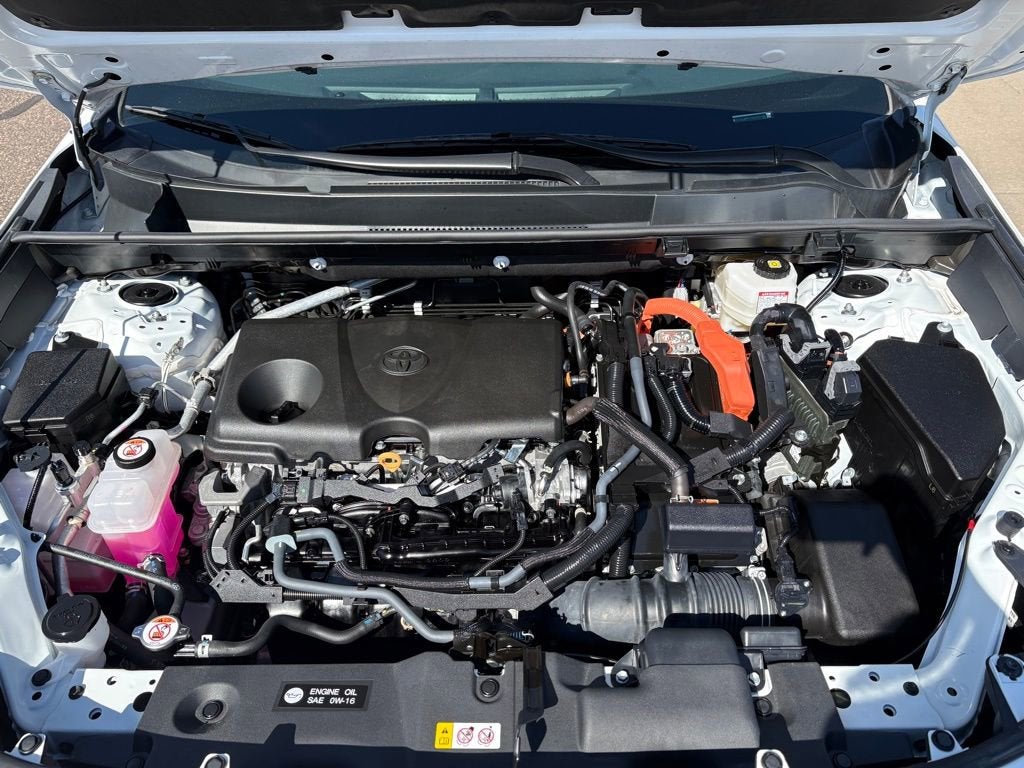 2025 Toyota RAV4 Hybrid LE