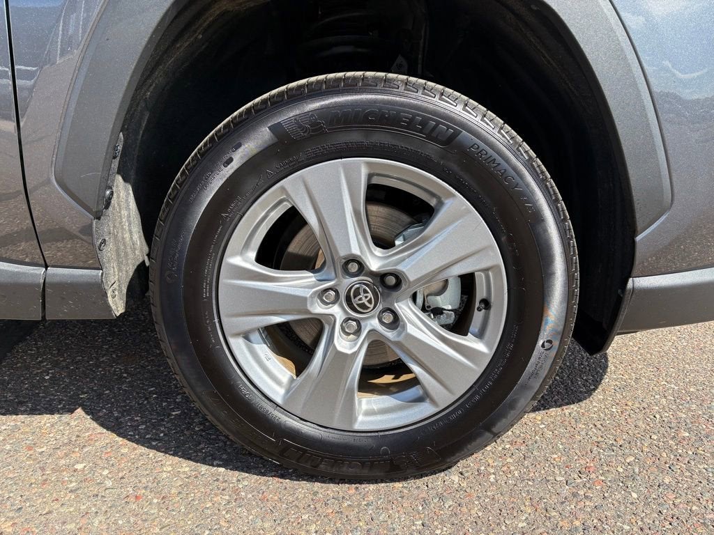 2025 Toyota RAV4 Hybrid LE