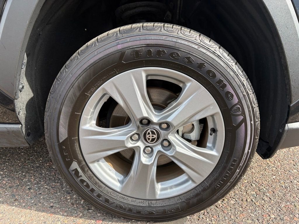 2025 Toyota RAV4 Hybrid LE