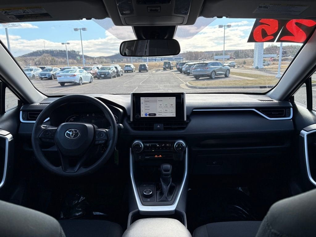 2025 Toyota RAV4 Hybrid LE