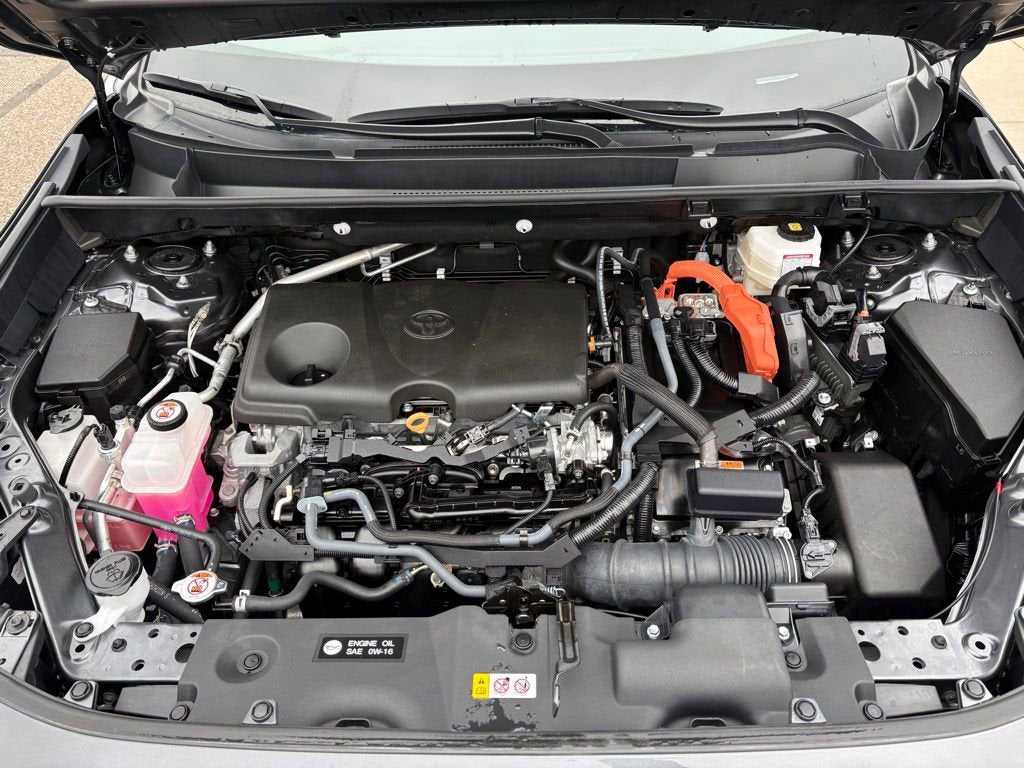 2025 Toyota RAV4 Hybrid LE
