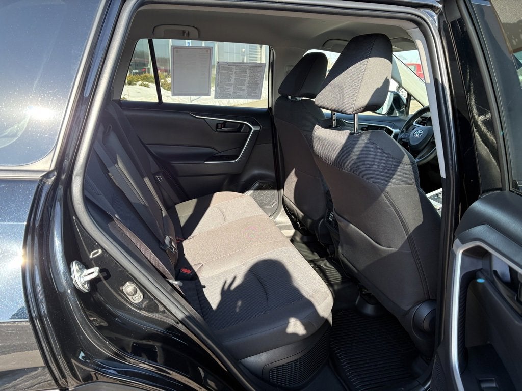 2025 Toyota RAV4 Hybrid LE