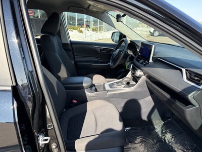 2025 Toyota RAV4 Hybrid LE