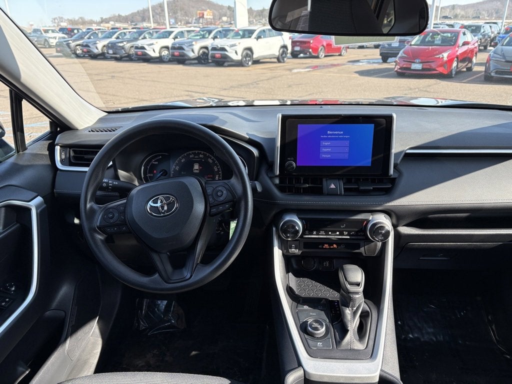 2025 Toyota RAV4 Hybrid LE