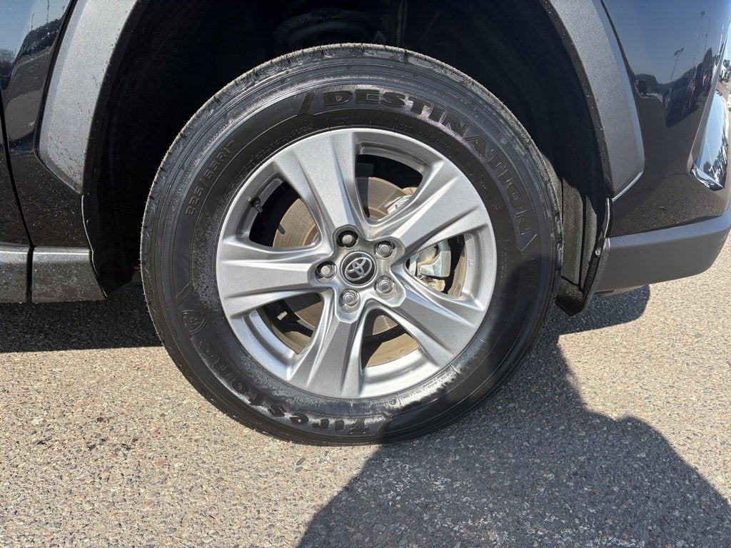 2025 Toyota RAV4 Hybrid LE