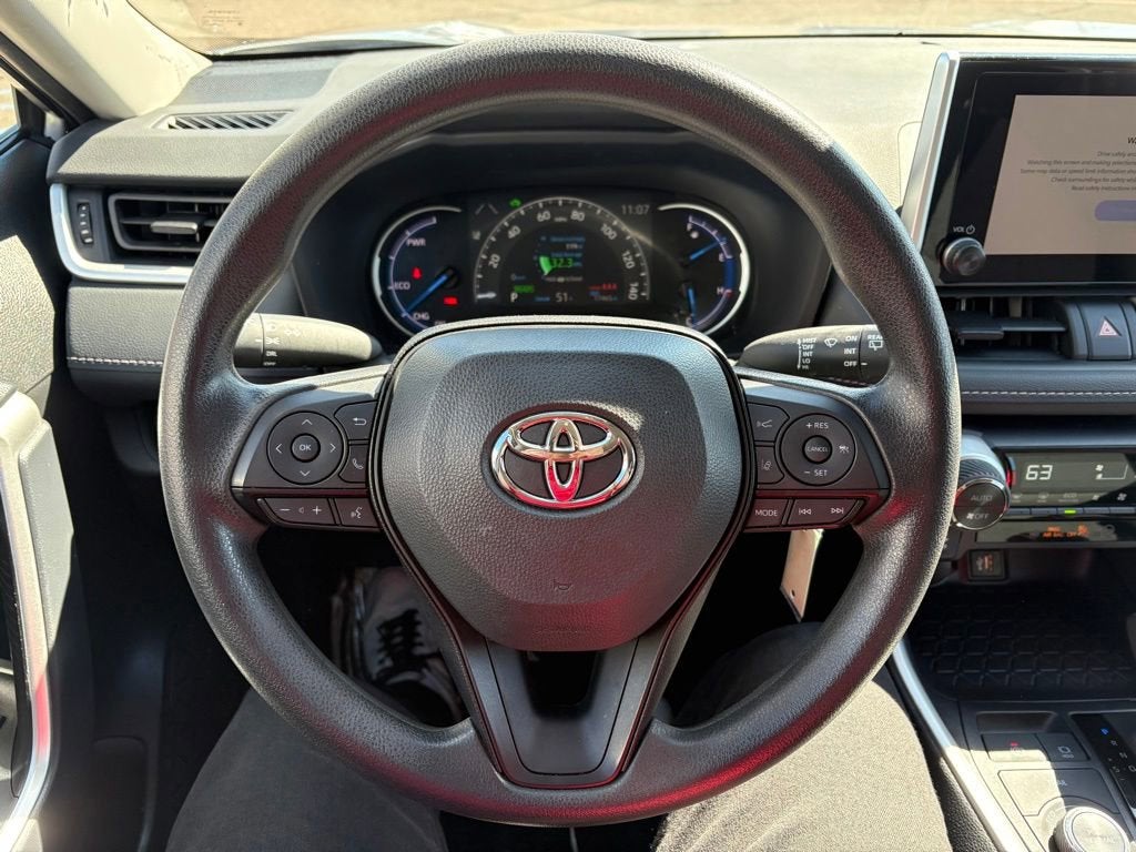 2025 Toyota RAV4 Hybrid LE