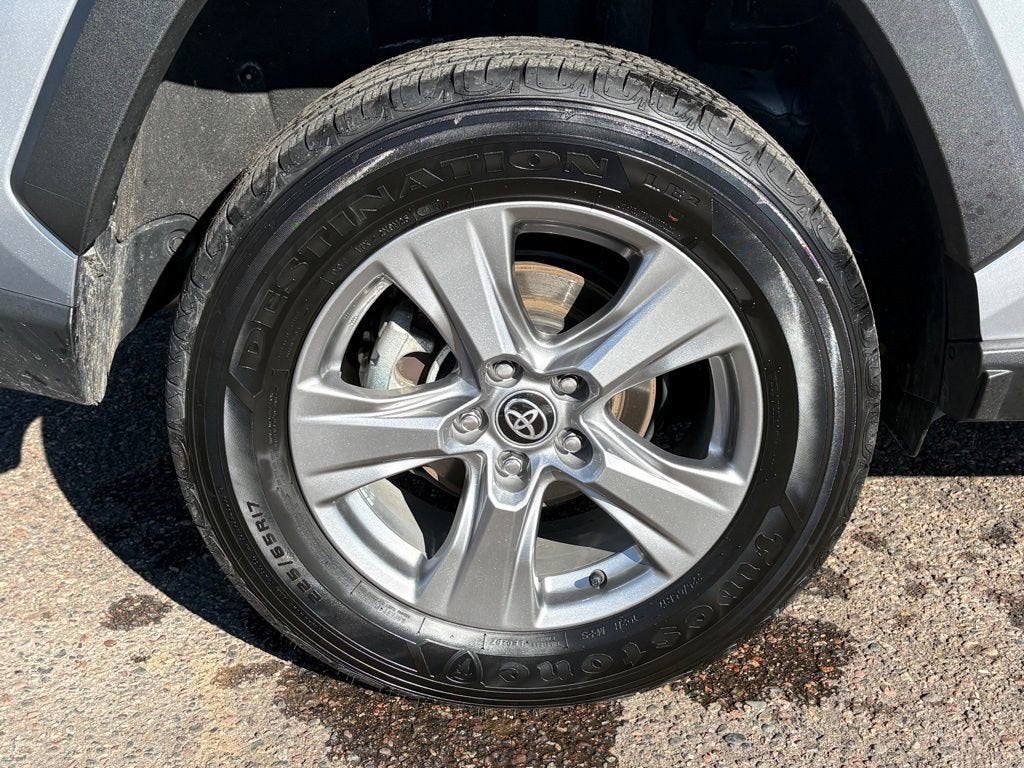 2025 Toyota RAV4 Hybrid LE