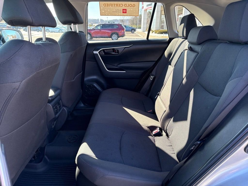 2025 Toyota RAV4 Hybrid LE