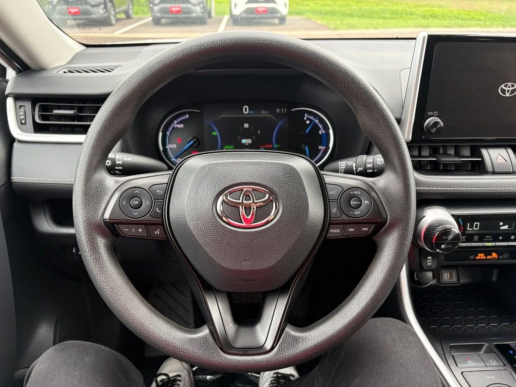 2025 Toyota RAV4 Hybrid XLE