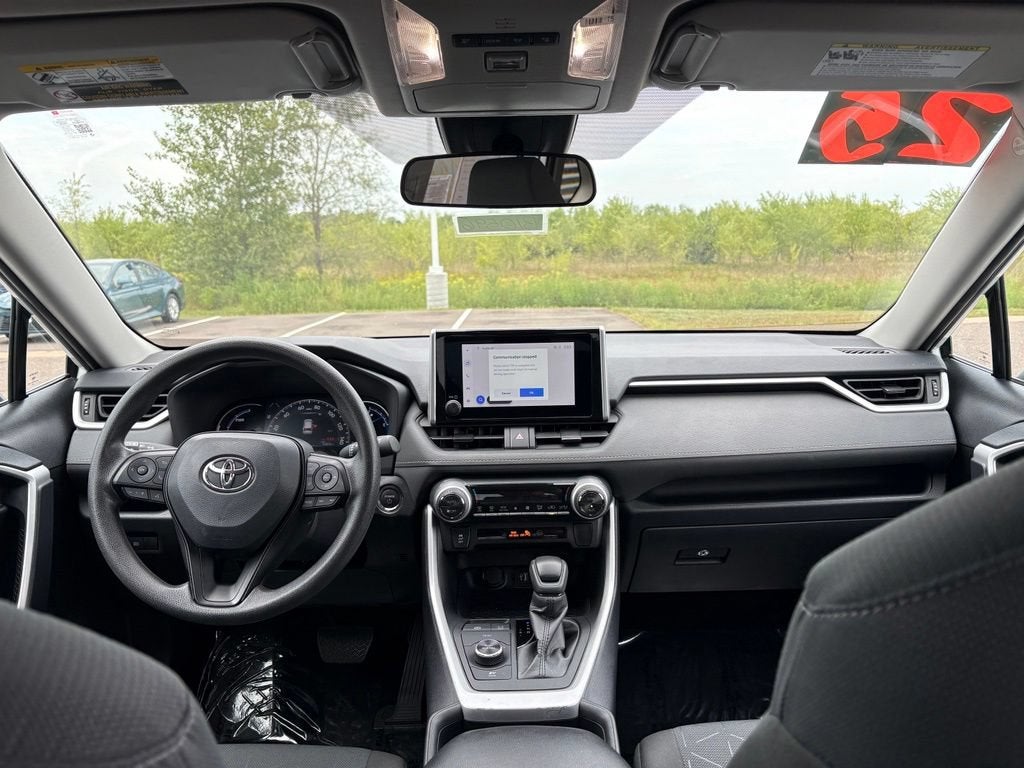 2025 Toyota RAV4 Hybrid XLE