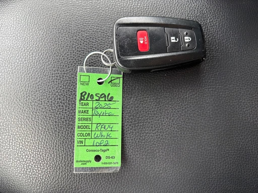 2025 Toyota RAV4 Hybrid XLE