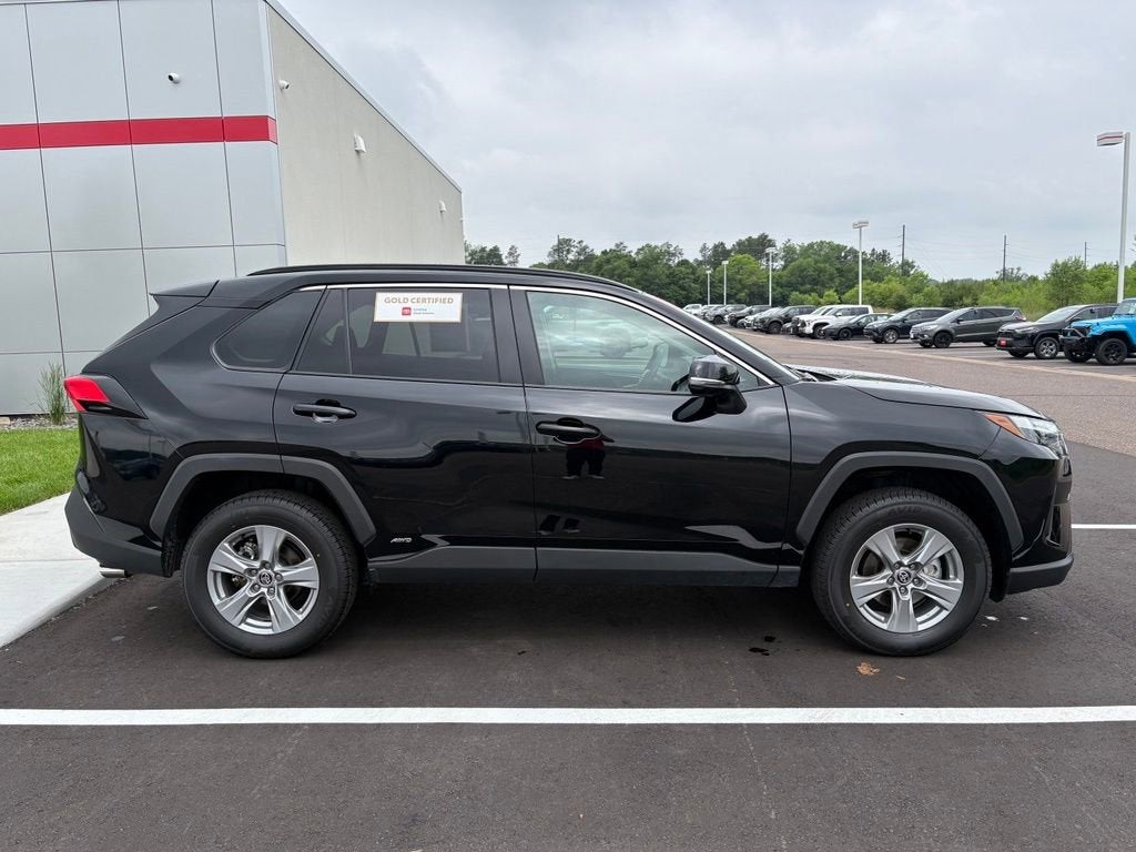 2025 Toyota RAV4 Hybrid XLE
