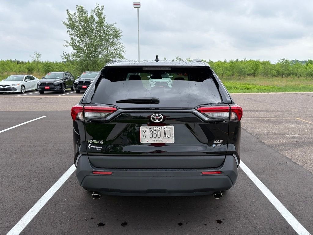 2025 Toyota RAV4 Hybrid XLE