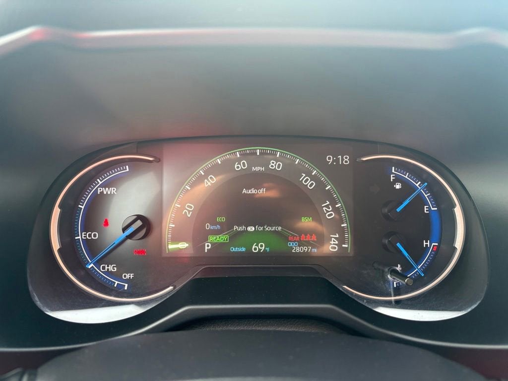 2025 Toyota RAV4 Hybrid XLE