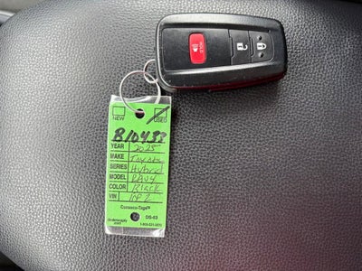 2025 Toyota RAV4 Hybrid XLE
