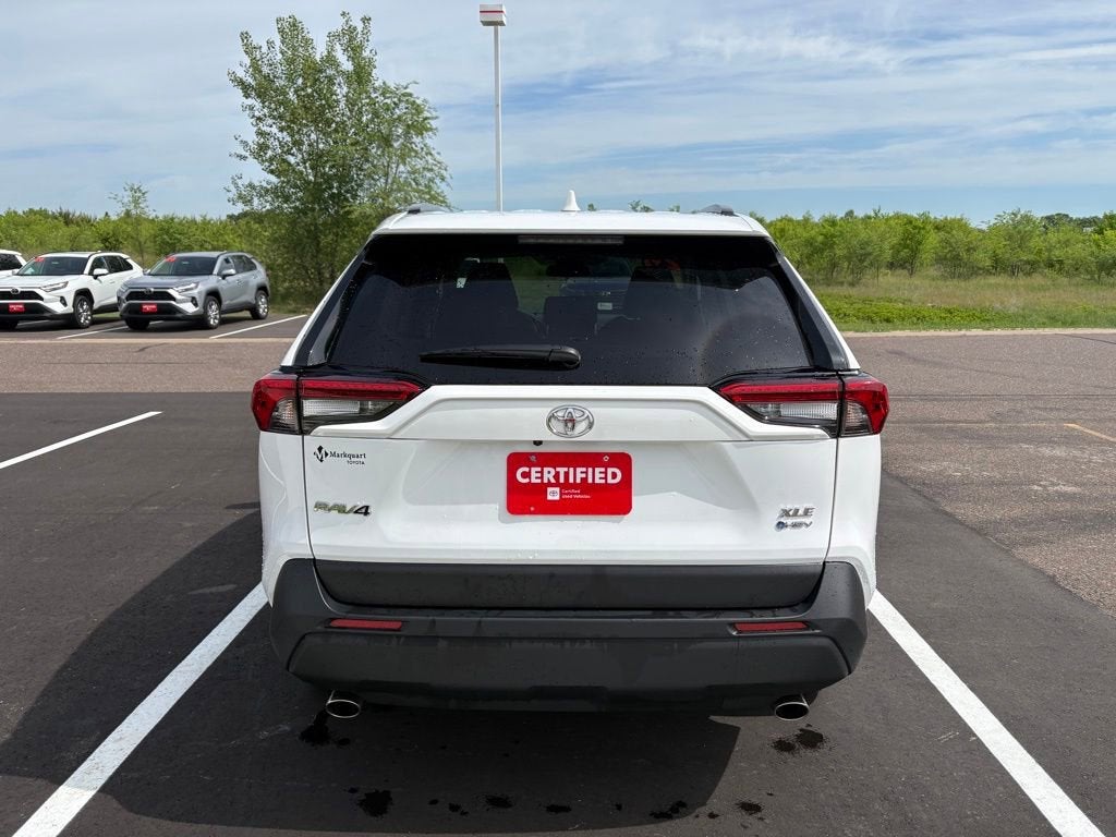 2025 Toyota RAV4 Hybrid XLE