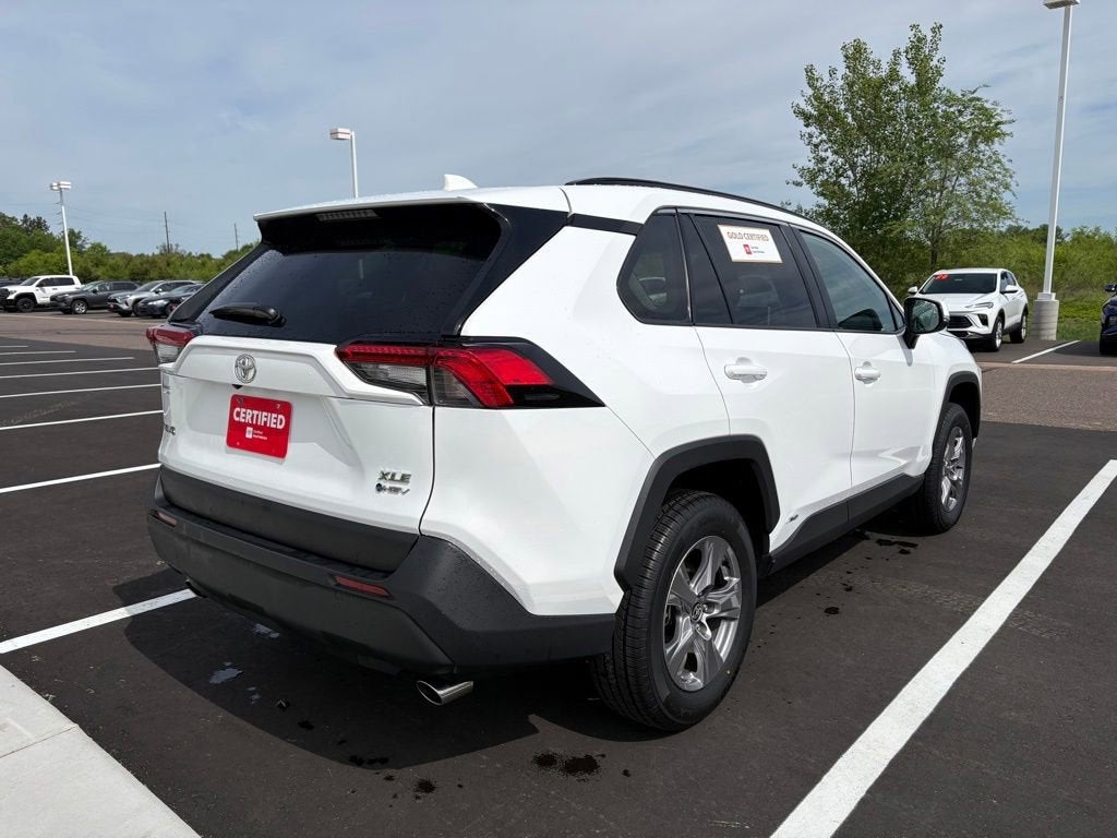 2025 Toyota RAV4 Hybrid XLE