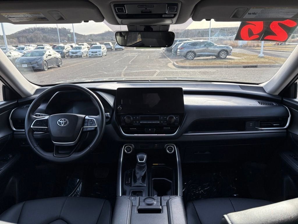 2025 Toyota Grand Highlander XLE