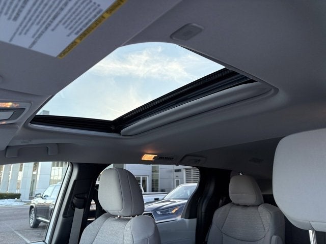 2025 Toyota Sienna LE