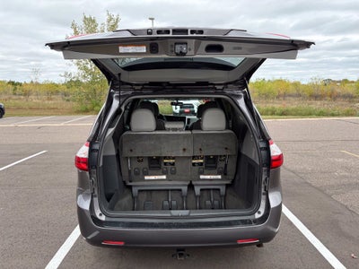 2015 Toyota Sienna XLE