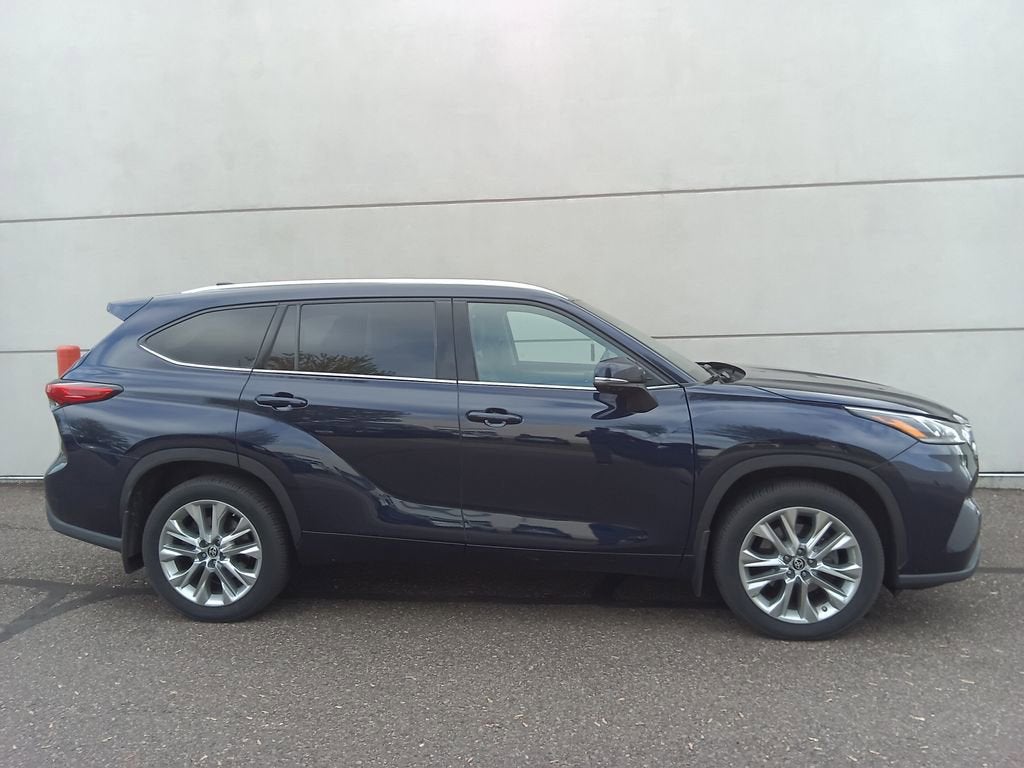 2022 Toyota Highlander Limited